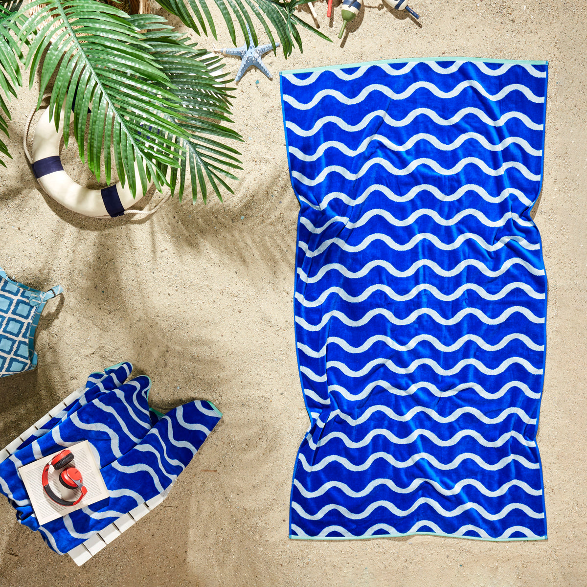 Sea Life Design Beach Towel - 500GSM 100% Turkish Cotton & Sand-Free