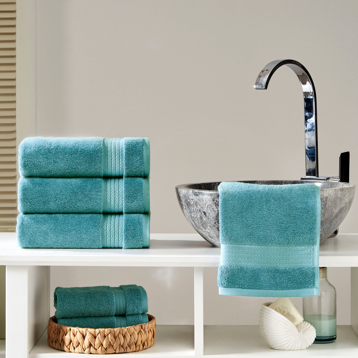 Sarry 4-Piece Hand Towel Set - 16x30 575 GSM Turkish Cotton