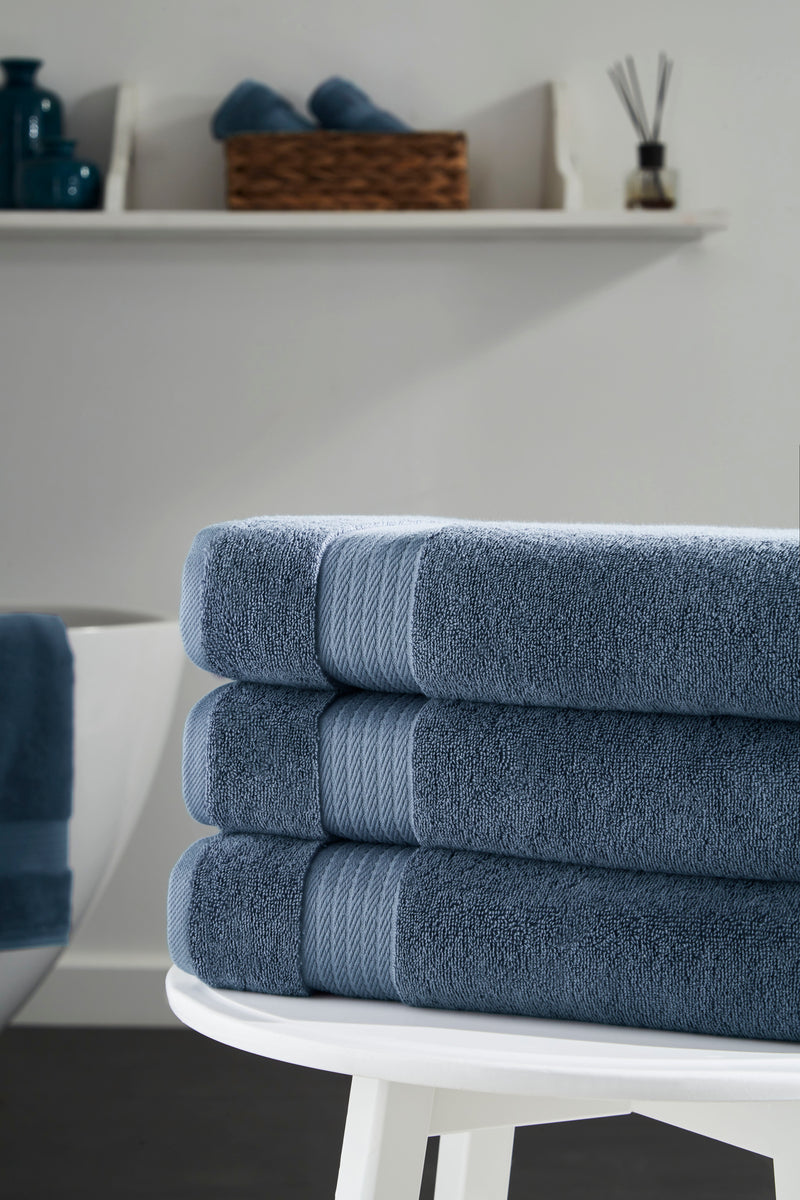 Sarry 4-Piece Bath Towel Set - 30x60” 550 GSM Luxury Turkish Cotton