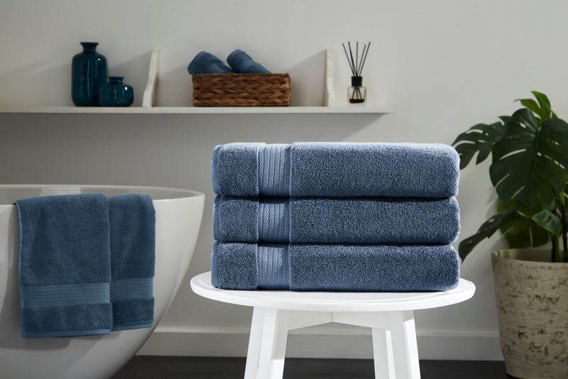 Sarry 4-Piece Bath Towel Set - 30x60” 550 GSM Luxury Turkish Cotton