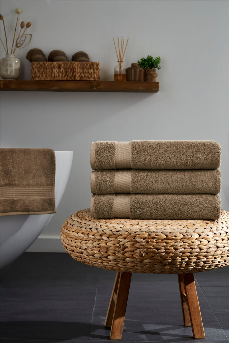 Sarry 4-Piece Bath Towel Set - 30x60” 550 GSM Luxury Turkish Cotton