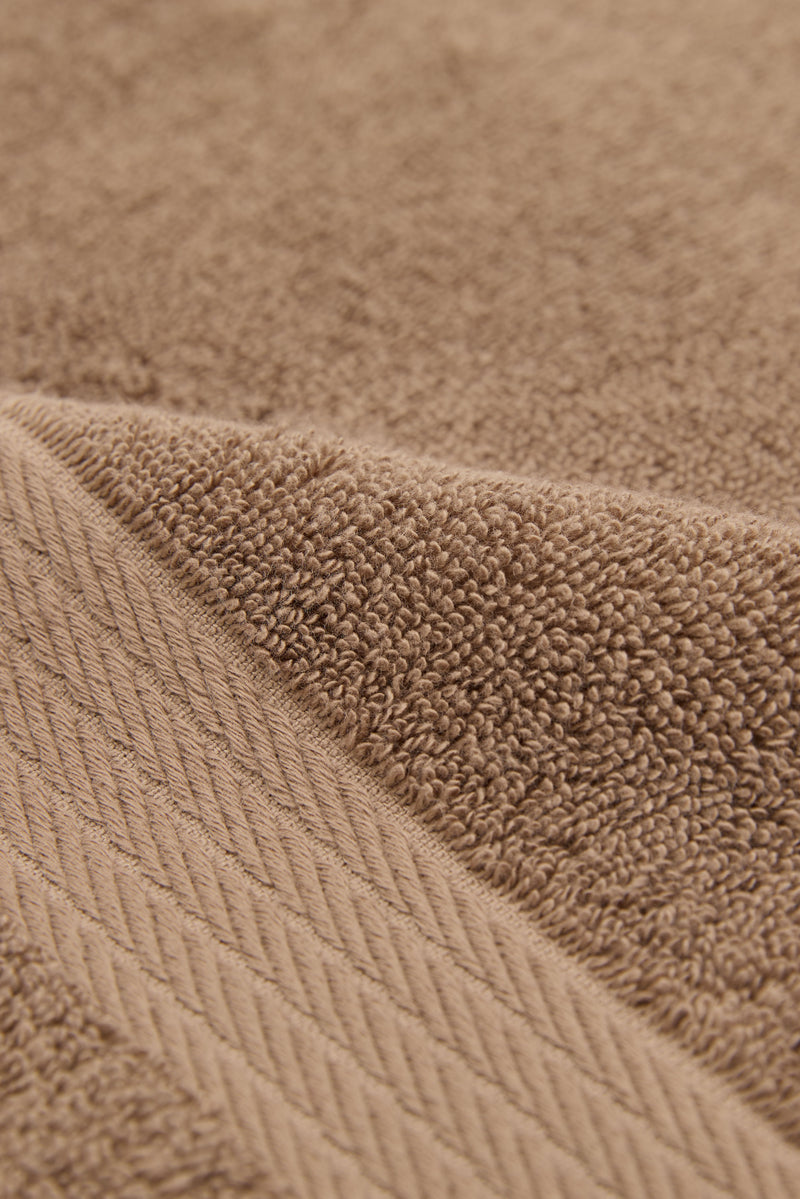 Sarry 4-Piece Bath Towel Set - 30x60” 550 GSM Luxury Turkish Cotton