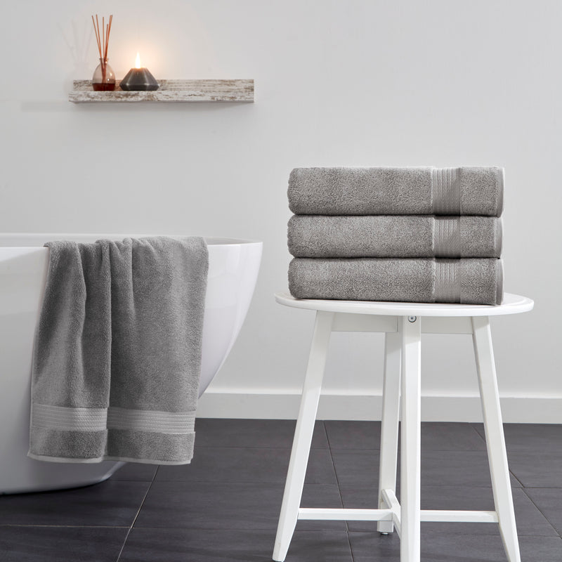 Sarry 4-Piece Bath Towel Set - 30x60” 550 GSM Luxury Turkish Cotton