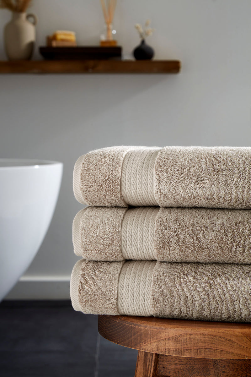 Sarry 4-Piece Bath Towel Set - 30x60” 550 GSM Luxury Turkish Cotton