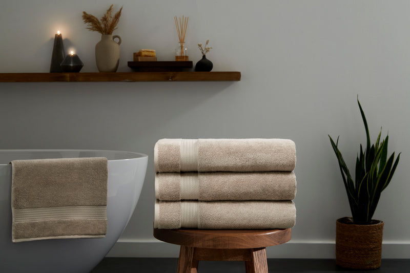Sarry 4-Piece Bath Towel Set - 30x60” 550 GSM Luxury Turkish Cotton