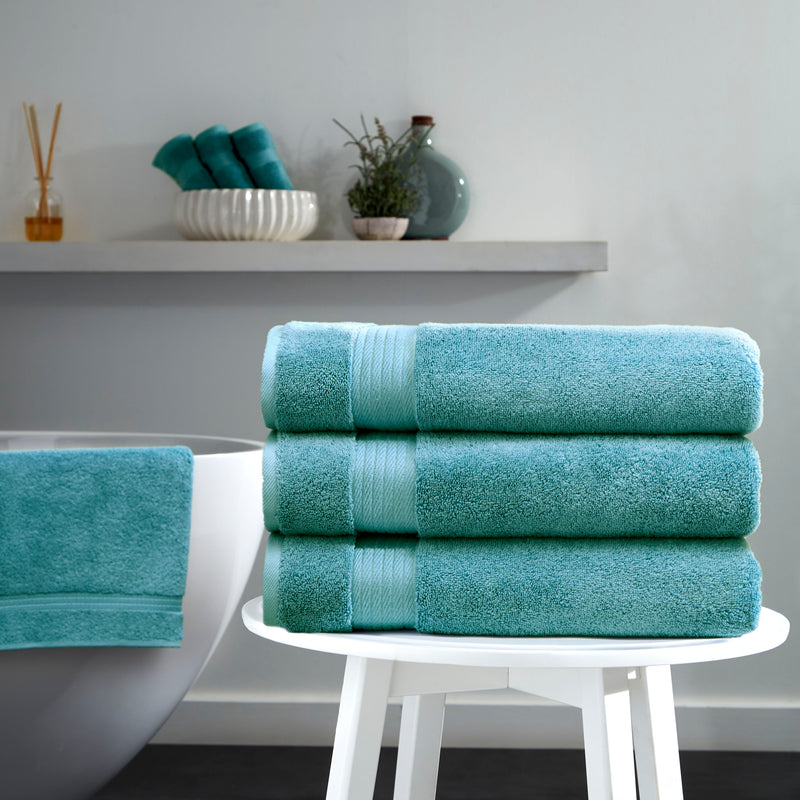 Sarry 4-Piece Bath Towel Set - 30x60” 550 GSM Luxury Turkish Cotton