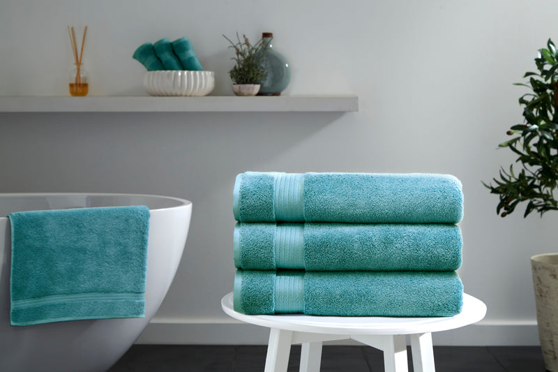 Sarry 4-Piece Bath Towel Set - 30x60” 550 GSM Luxury Turkish Cotton