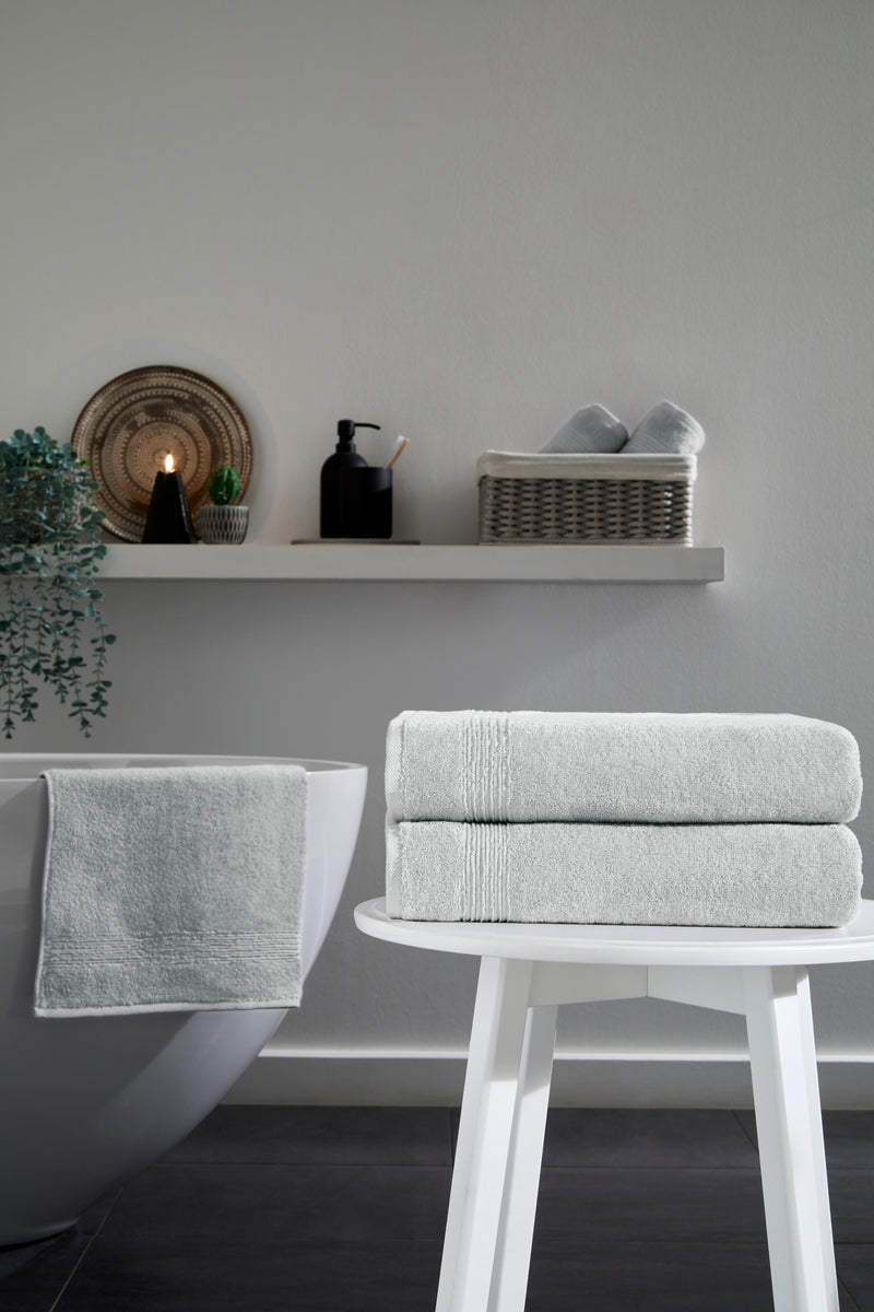Werty 2-Piece Bath Towel Set - 27x54” 100% Luxury Turkish Cotton