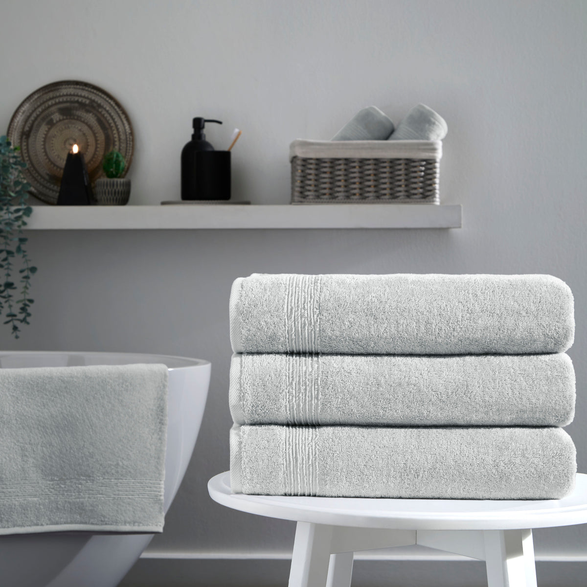 Werty 4-Piece Bath Towel Set - 27x54" 100% Turkish Cotton